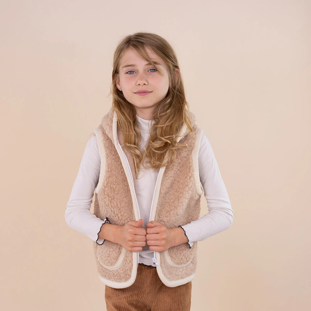 Kinderweste aus 100% Wolle Beige